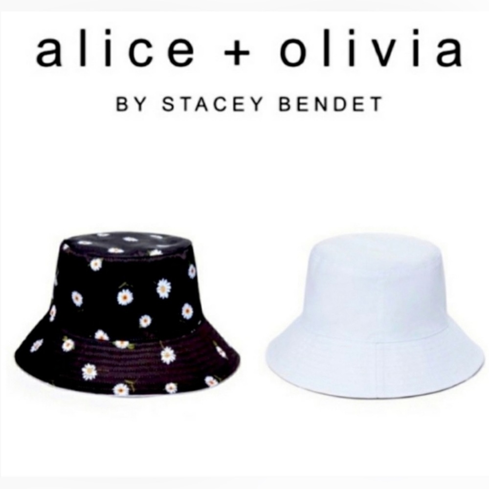 New with tags daisy/white reversible bucket hat